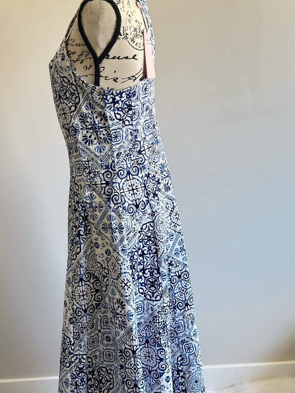 Avec Les Filles Blue and White Patterned Halter Neck Maxi Dress Size 8 NWT - Picture 7 of 15